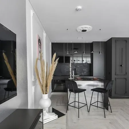 Cozy Terrace For Two *